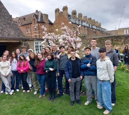 Sidcot Year 12 IB students in Oxford