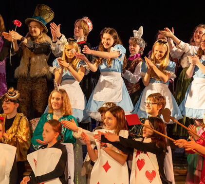 Alice In Wonderland Clapping