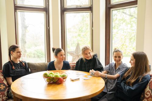 international students talking about studying overseas
